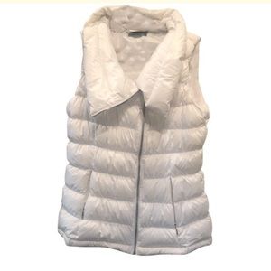 Athleta Puffy Vest - White